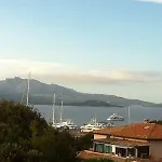 Giglio Vista Mare Wifi E Parcheggio Privato アパート ポルト・ロトンド