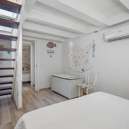 Giglio Vista Mare E Parcheggio Privato