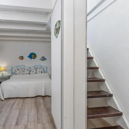 Апартаменты Giglio Vista Mare E Parcheggio Privato